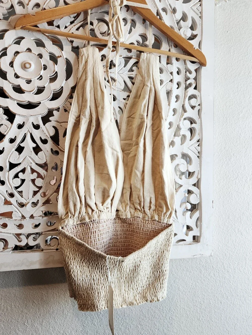 FUTARIO BOHEMIAN COTTON-LINEN SMOKED CROP HALTER TOP V-NECK SIZE SMALL - Picture 12 of 13